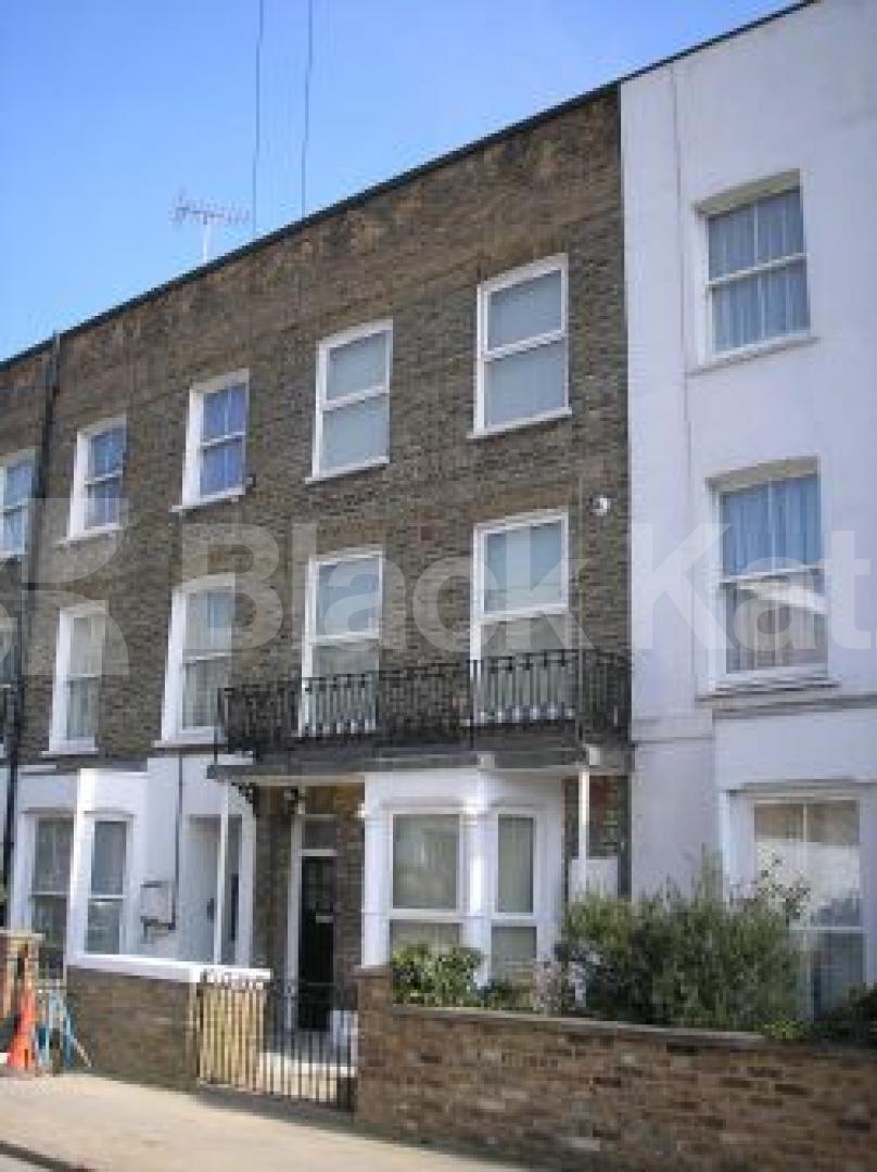 			2 Bedroom, 1 bath, 1 reception Flat			 Davenant Road, HOLLOWAY N19